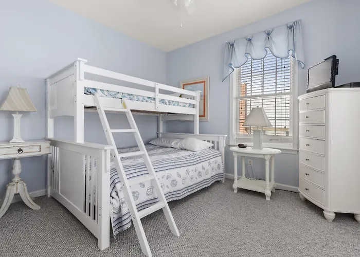 Townhouse 10a *